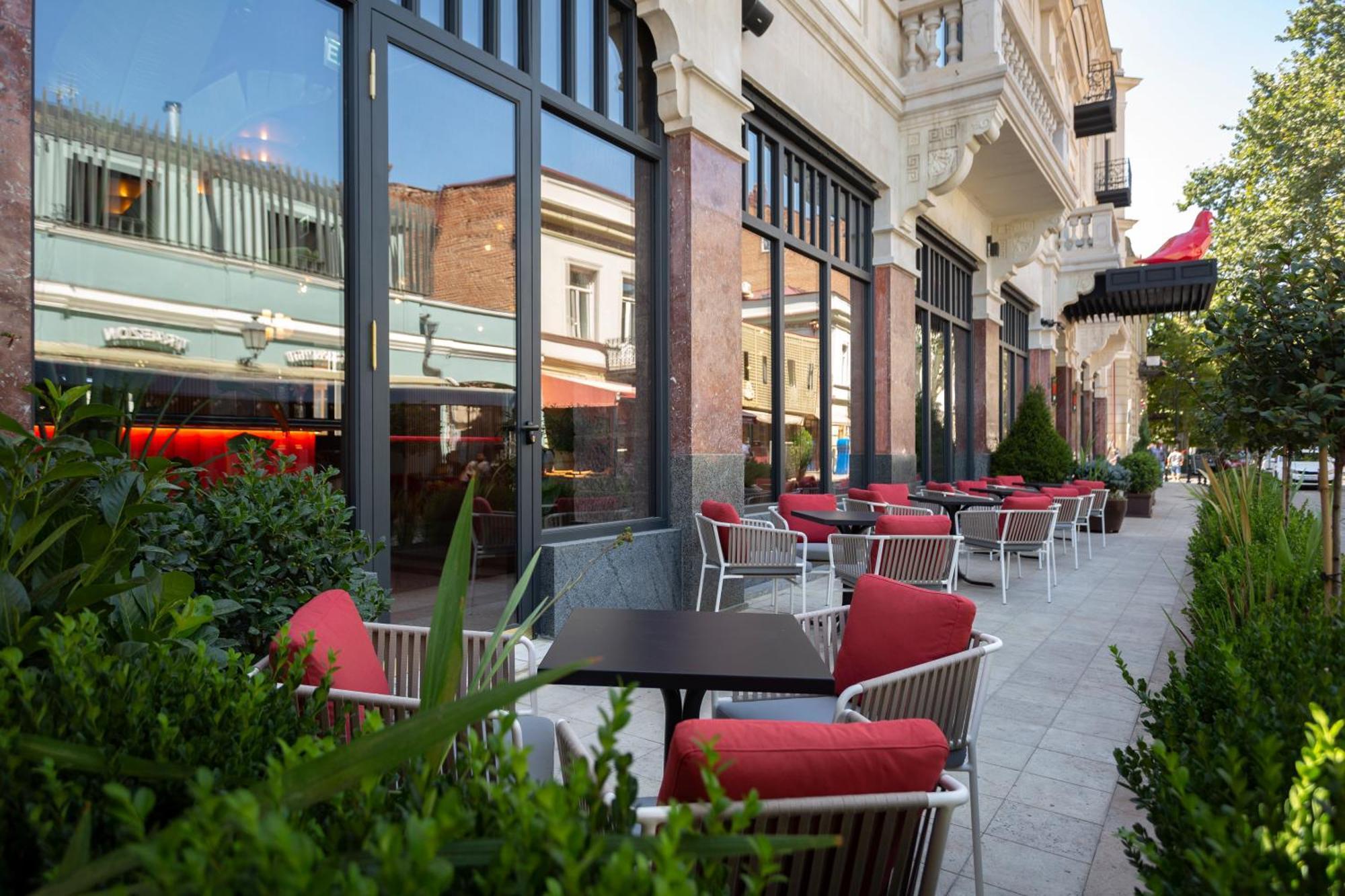 Radisson Red Tbilisi Hotel Kültér fotó