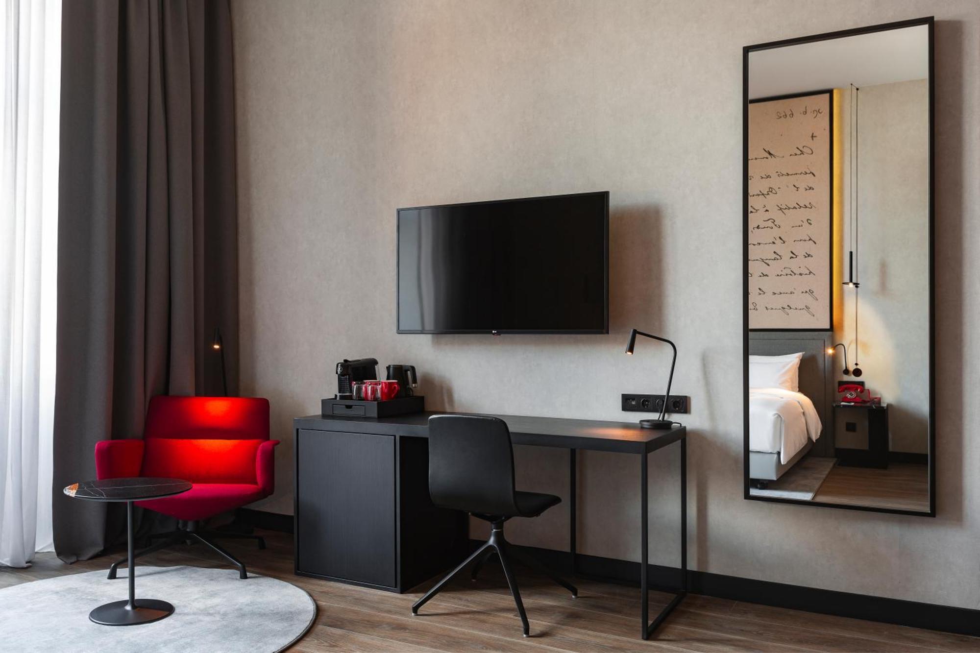 Radisson Red Tbilisi Hotel Szoba fotó