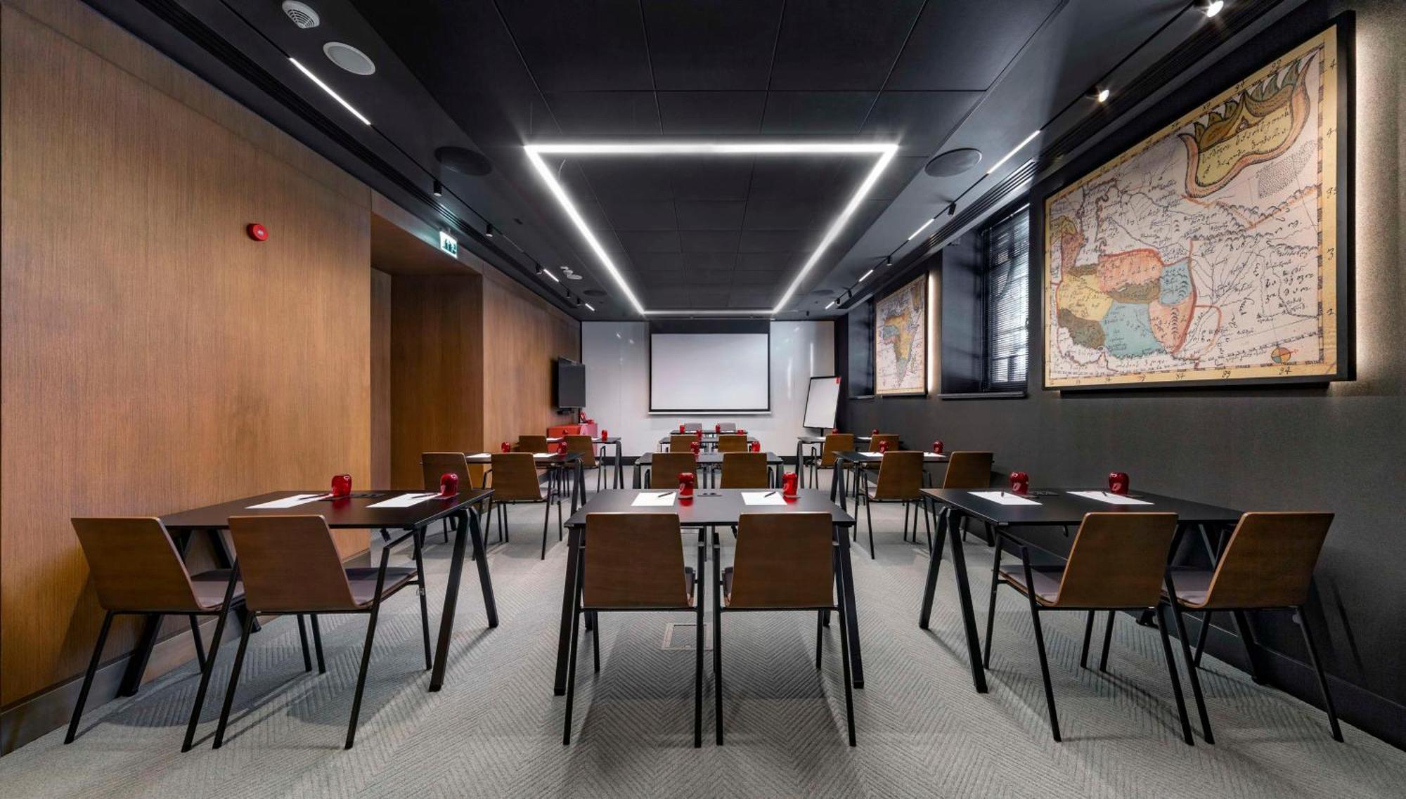 Radisson Red Tbilisi Hotel Kültér fotó