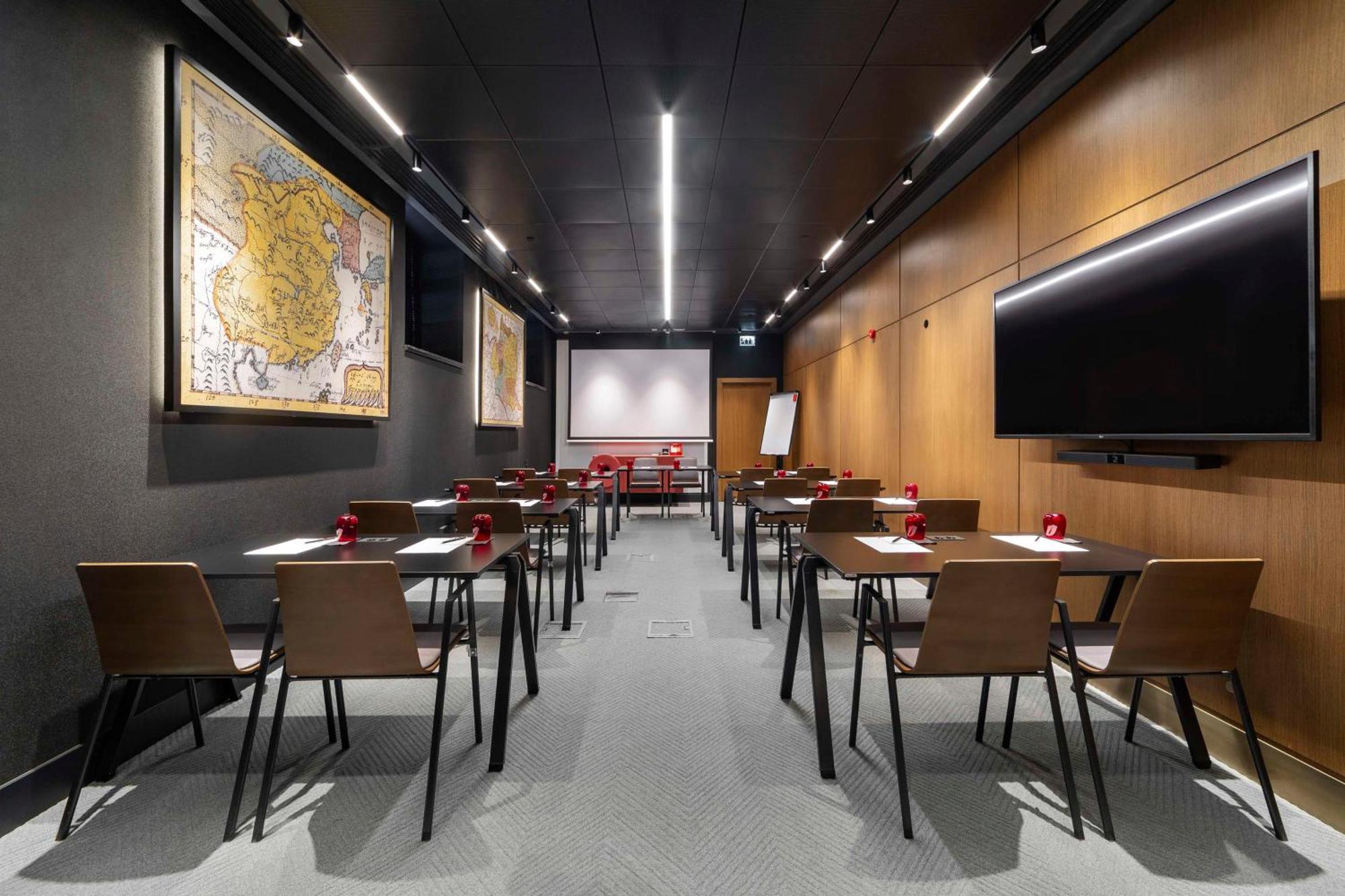 Radisson Red Tbilisi Hotel Kültér fotó