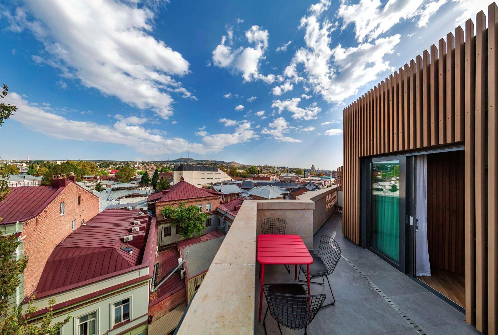 Radisson Red Tbilisi Hotel Kültér fotó
