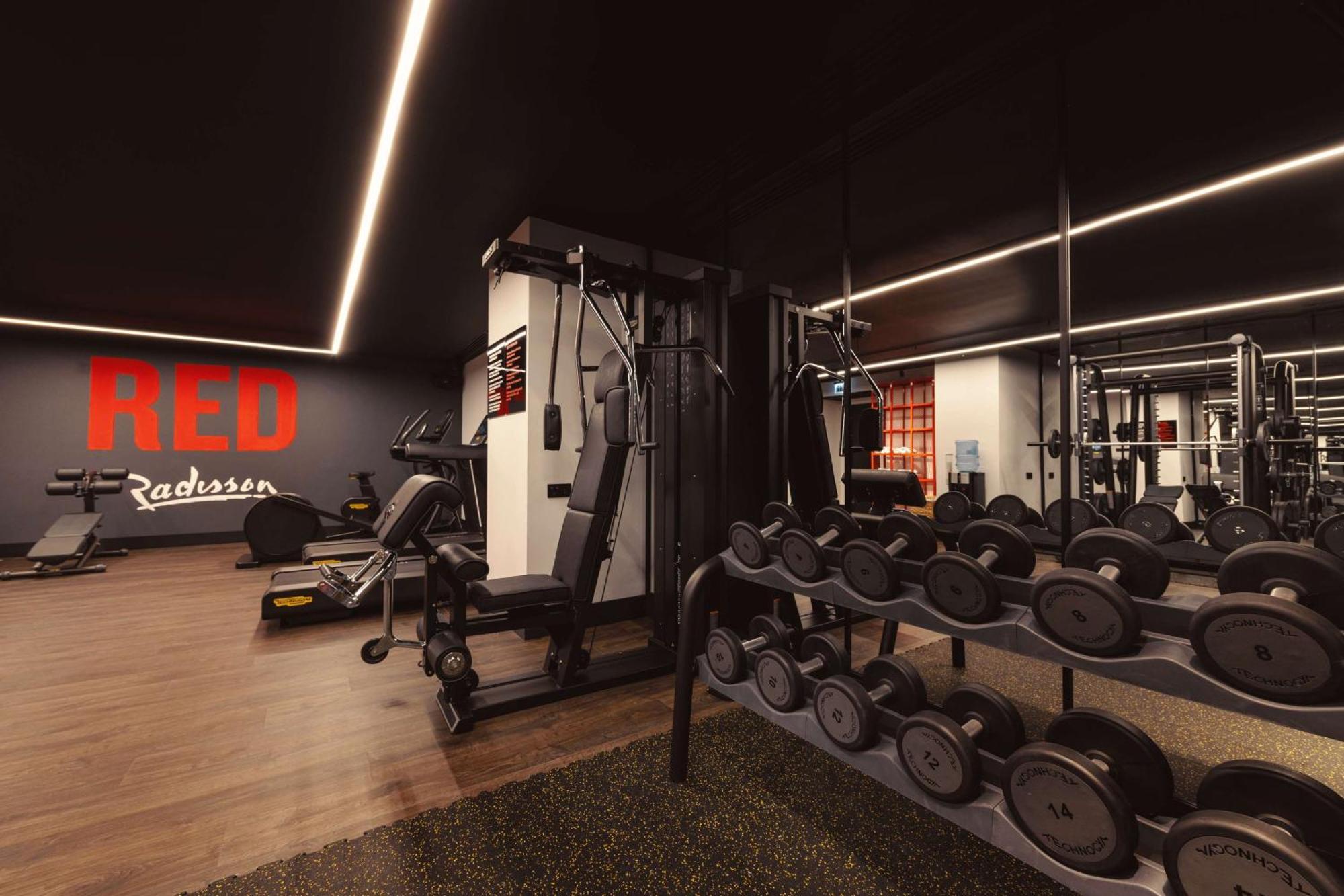Radisson Red Tbilisi Hotel Kültér fotó