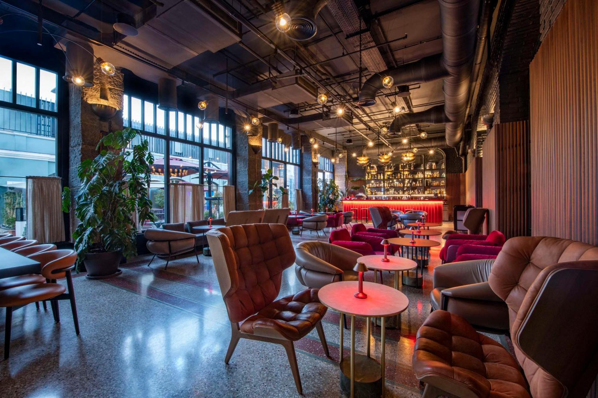 Radisson Red Tbilisi Hotel Kültér fotó